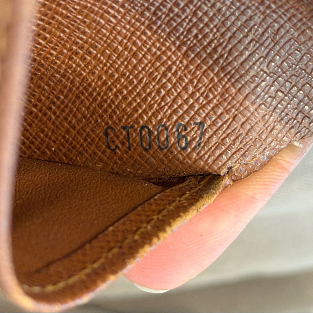 Compact wallet monogram - Picture 13 of 14